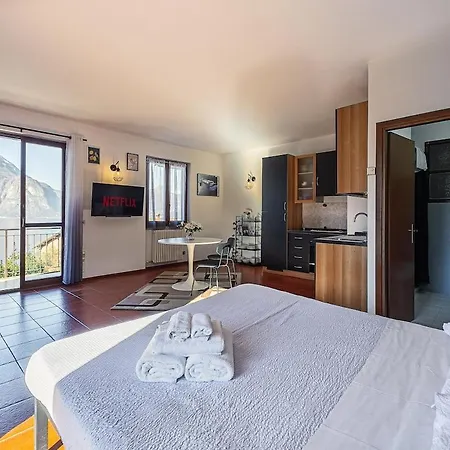 Appartamento View, Private & Free Parking Varenna