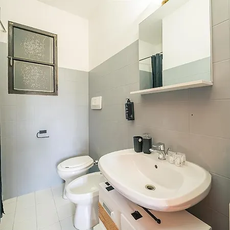 View, Private & Free Parking Varenna