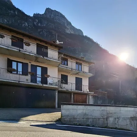 Apartment View, Private & Free Parking Varenna