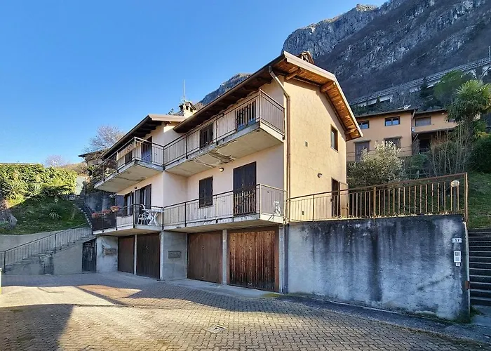 View, Private & Free Parking