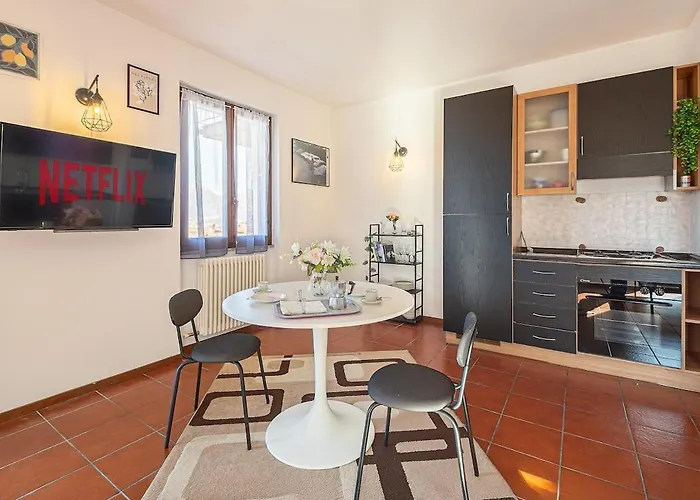 View, Private & Free Parking * Varenna